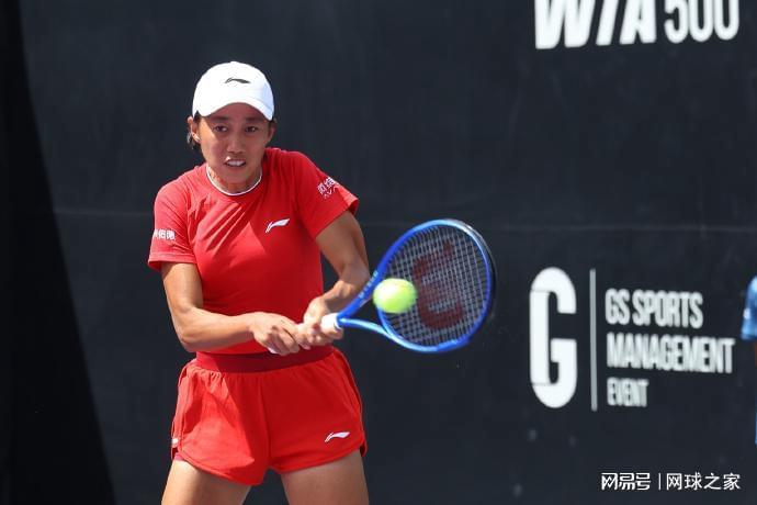 开云体验-浪费好签？王欣瑜单双打均首轮游！